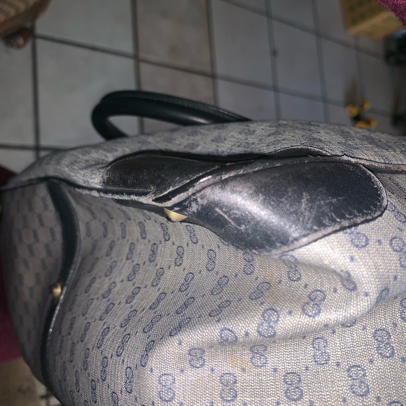 Gucci - Picture 2 of 8